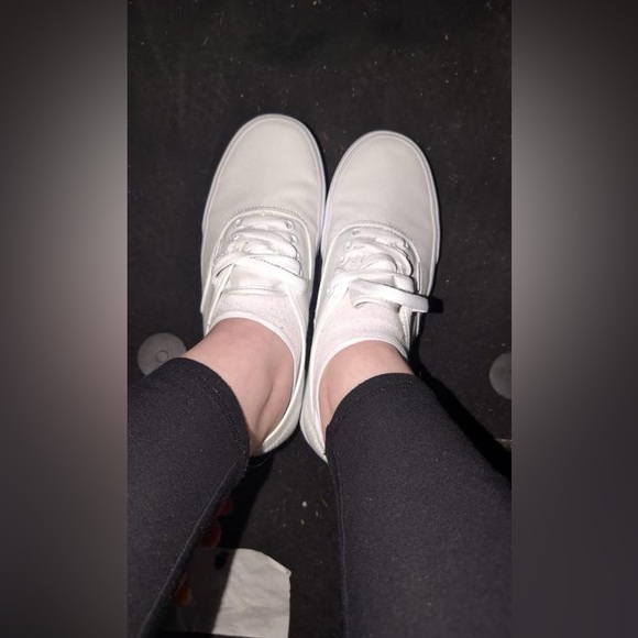 Vans (women’s 7.5) - Picture 2 of 2